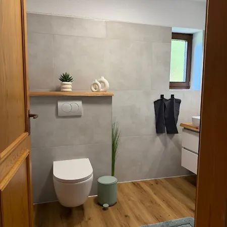 Bollenlodge Mit Ausblick, Modernem Design - Ideal Für Paare